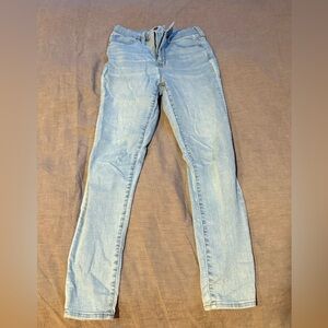 2-Pair Bundle of Madewell Jeans in light blue and black